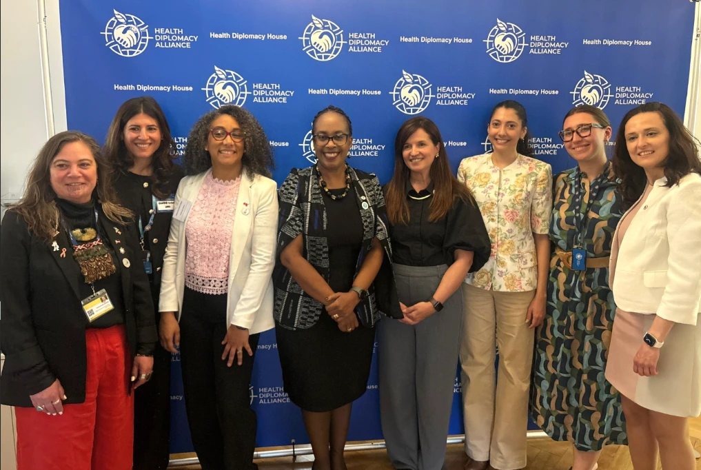 Women at the Heart of Health Diplomacy. Heal, Lead, Seal