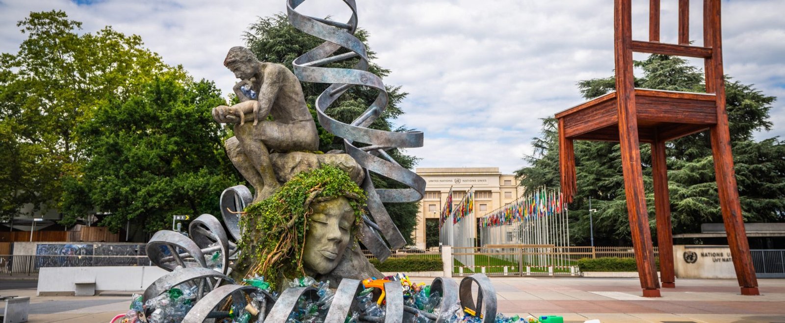 ©️Von Wong Productions 2025 - Global Plastics Treaty INC 5.2 - The Thinker’s Burden / Le Fardeau du Penseur